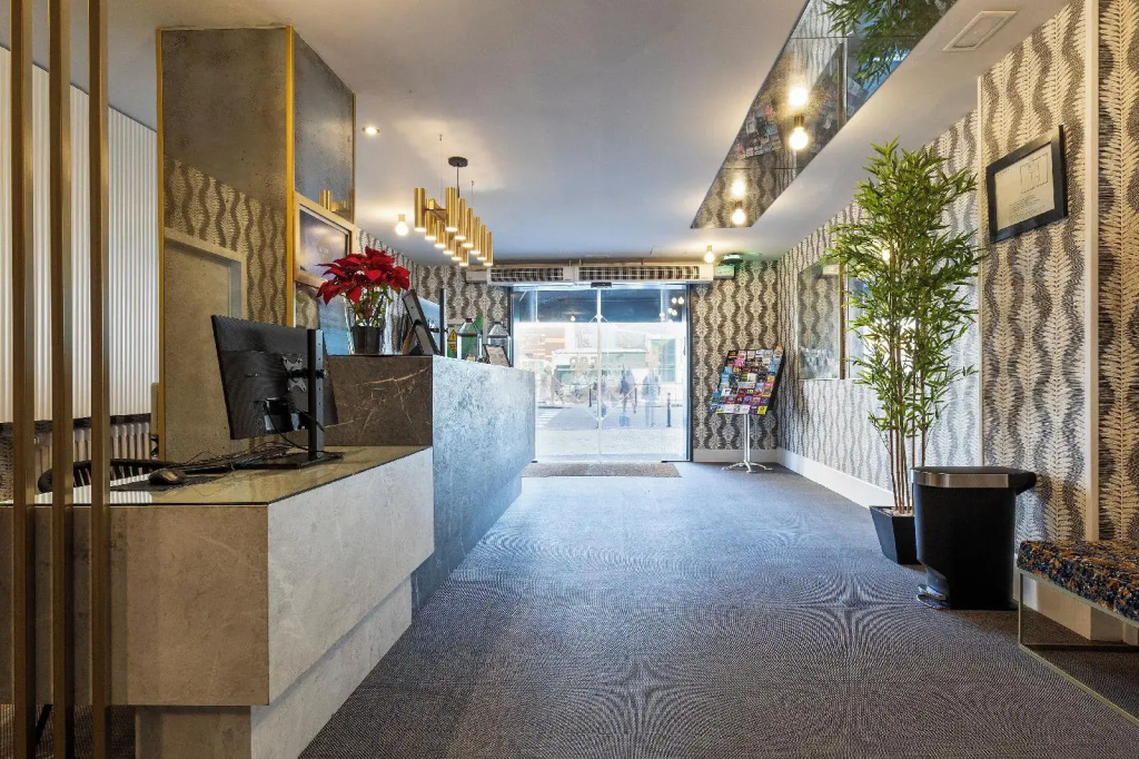 Hotel photo 2