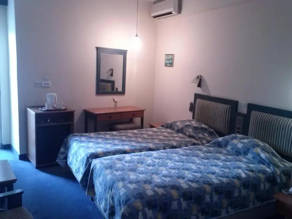 Double room (twin beds)