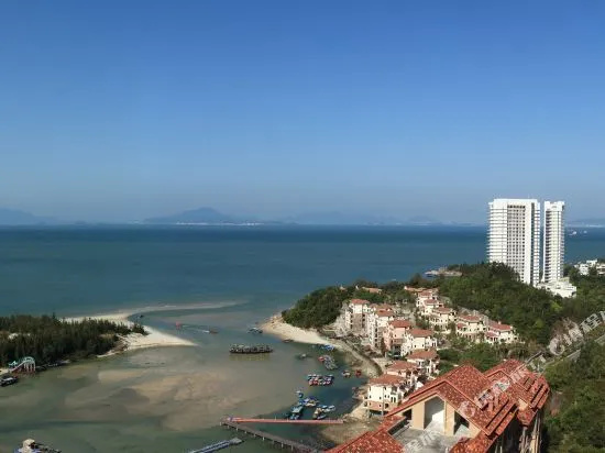 Beach & Waterfront