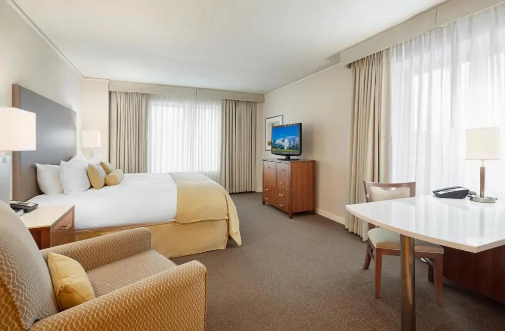 InterContinental Suites Hotel Cleveland by IHG - Chambres