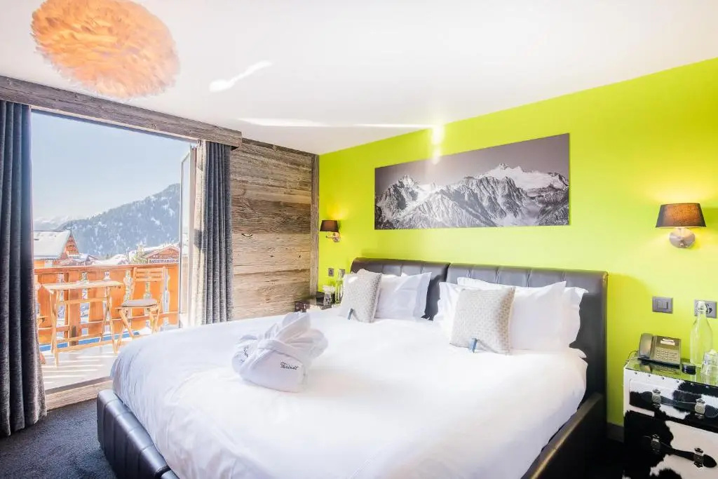 Standard Double room with balcony (full double bed)