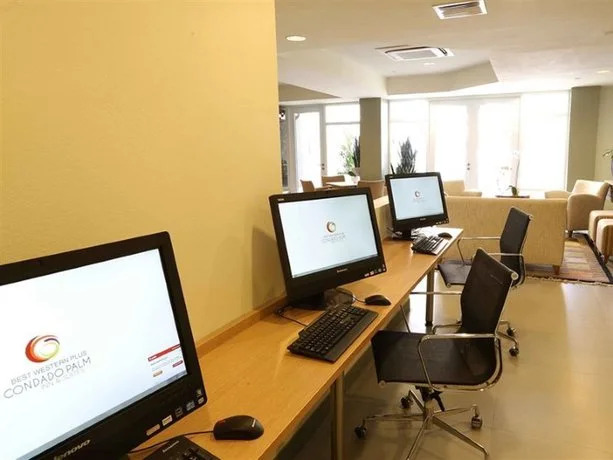 Condado Palm Inn San Juan, Tapestry Collection by Hilton by null