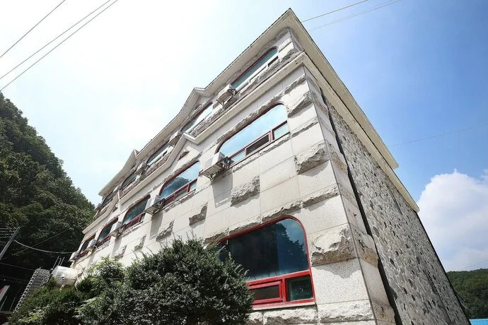 Sejong Royal — 2