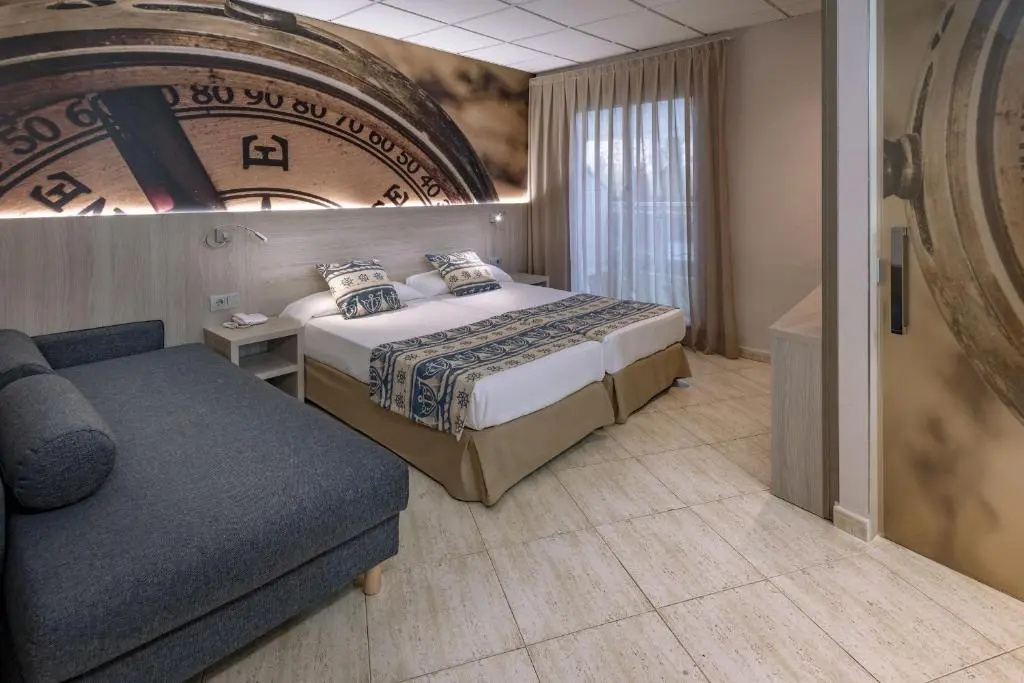 Hotel GHT Marítim - Chambres