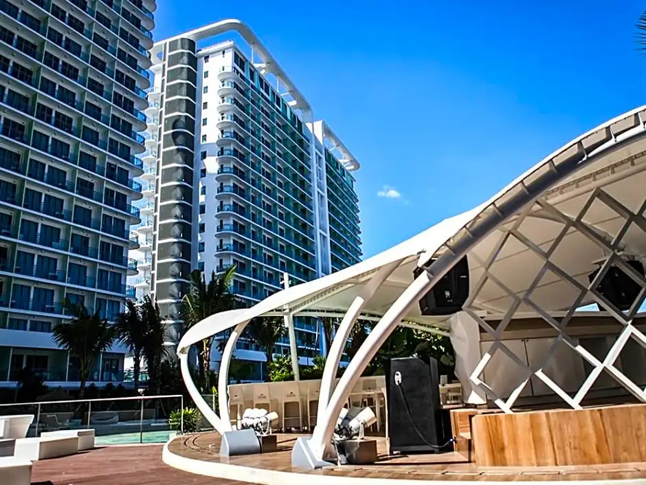 SIGLO SUITES @ The Azure Urban Resort Residences
