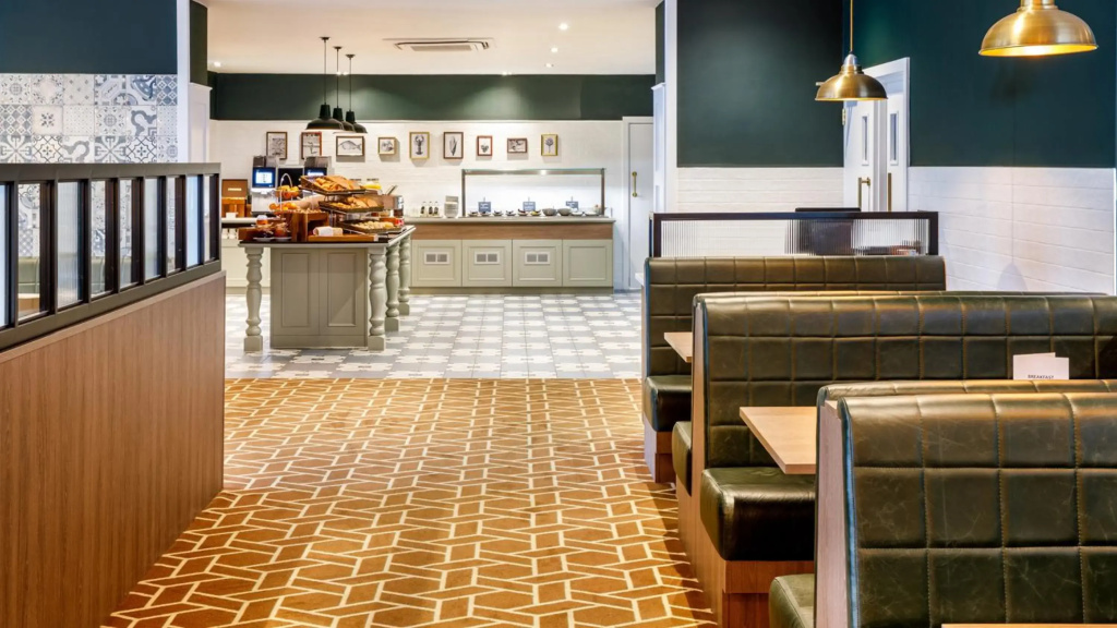 Crowne Plaza Manchester Airport by IHG - фото 14