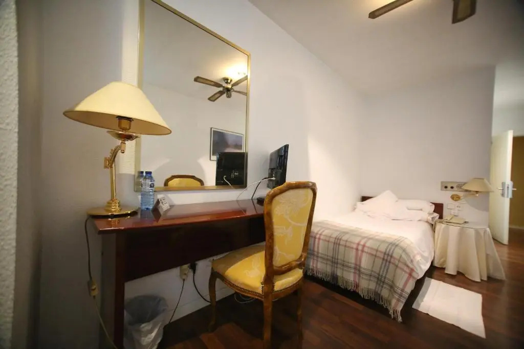 Hotel Pintor Marsà - Chambres