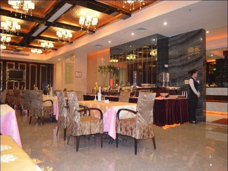 Food & Beverage