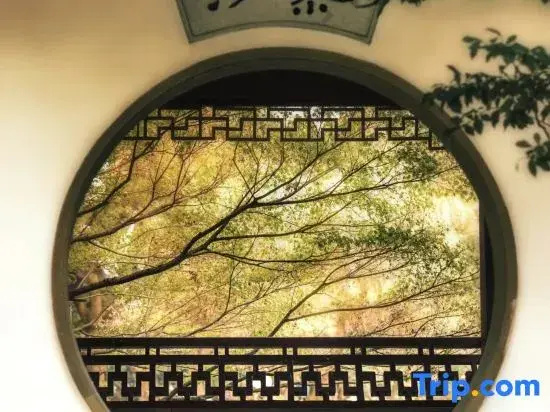 Hangzhou Youmi Homestay (Zhejiang University of Science and Technology Xiaohe Mountain Campus)