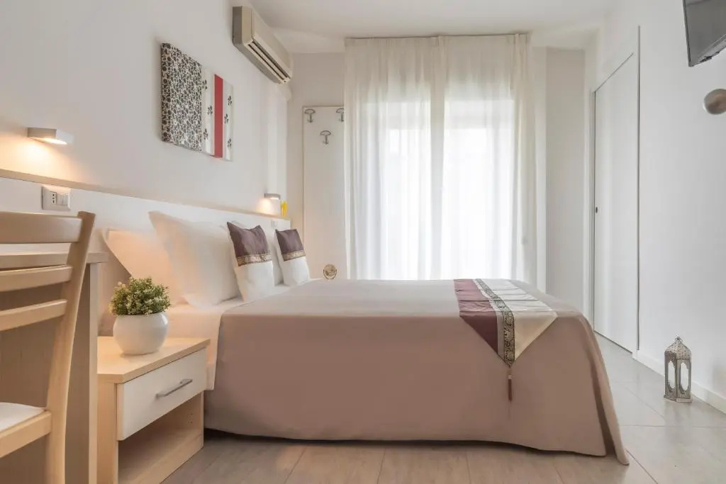 Standard Double room (full double bed)