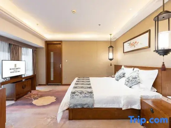 Superior Double room (full double bed)