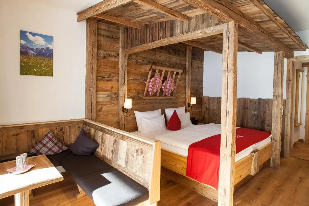 Standard Double room (full double bed)