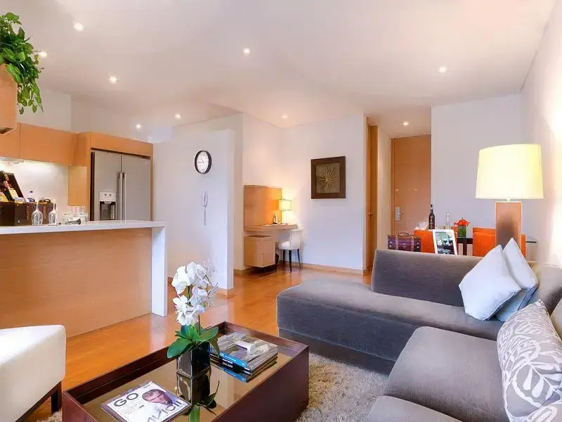 93 Luxury Suites & Residences - Chambres