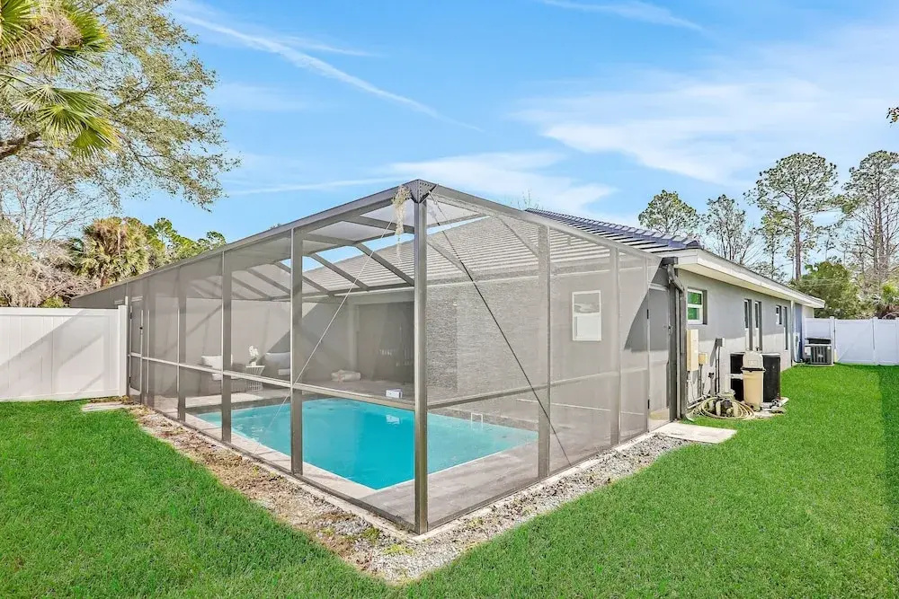 All-new Duplex With Screened Pool, Furnished Lanai, Grill, AC, & Washer/dryer