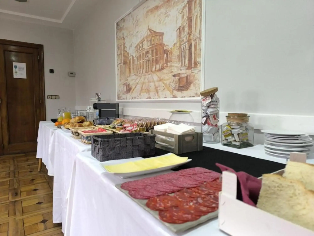 Hotel Santa Barbara - фото 11