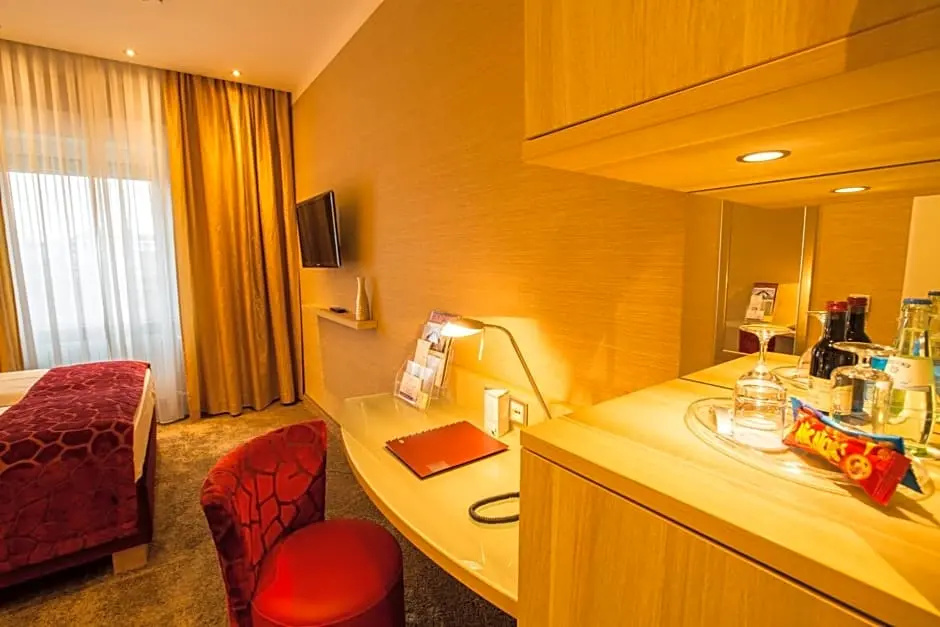 Economy room