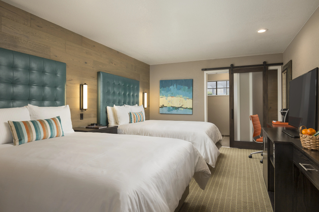 Wave Street Inn — 5