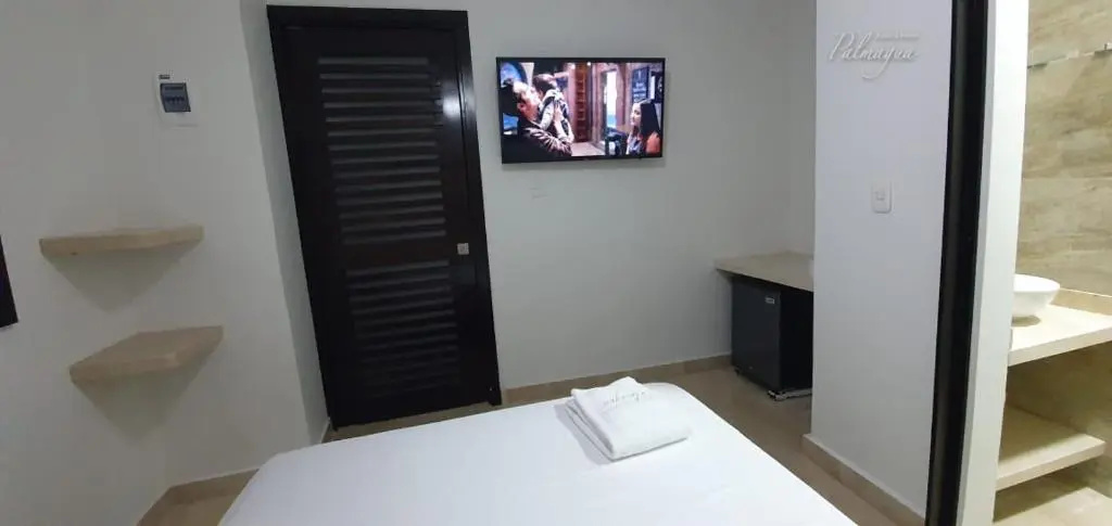 Standard Double room with balcony (full double bed)
