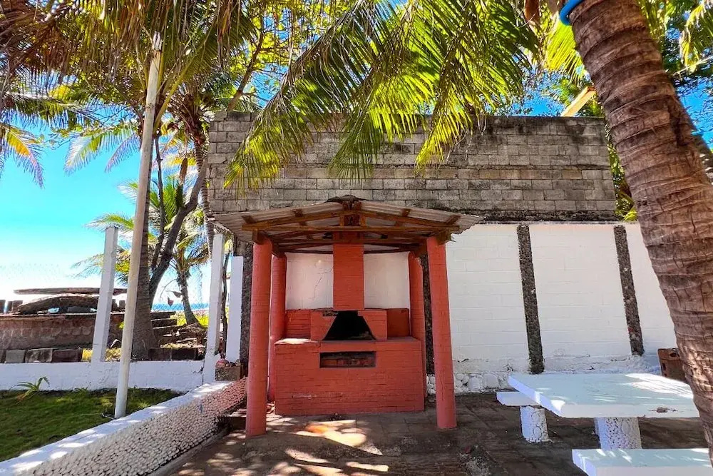 Quinta Brisas del Surf Playa La Libertad