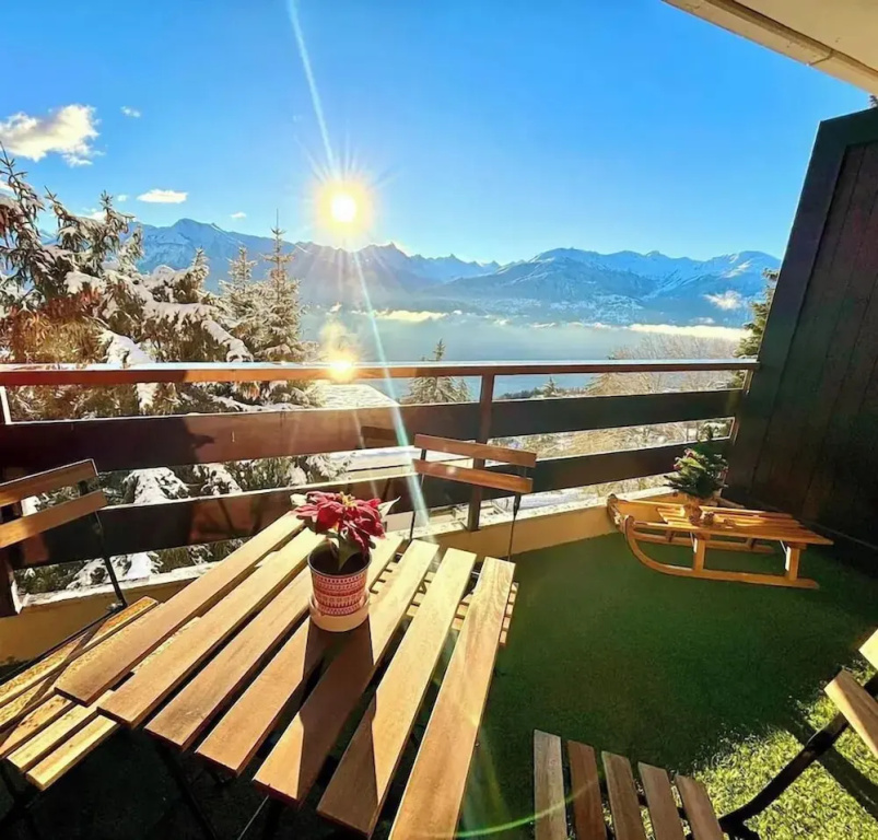 Vue imprenable sur les Alpes