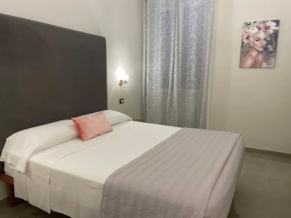 Economy room