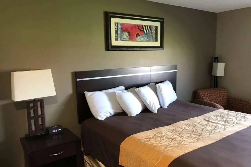 Standard Double room (full double bed)
