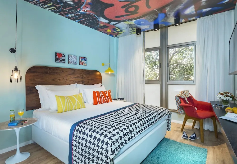 Urban Double room (full double bed)