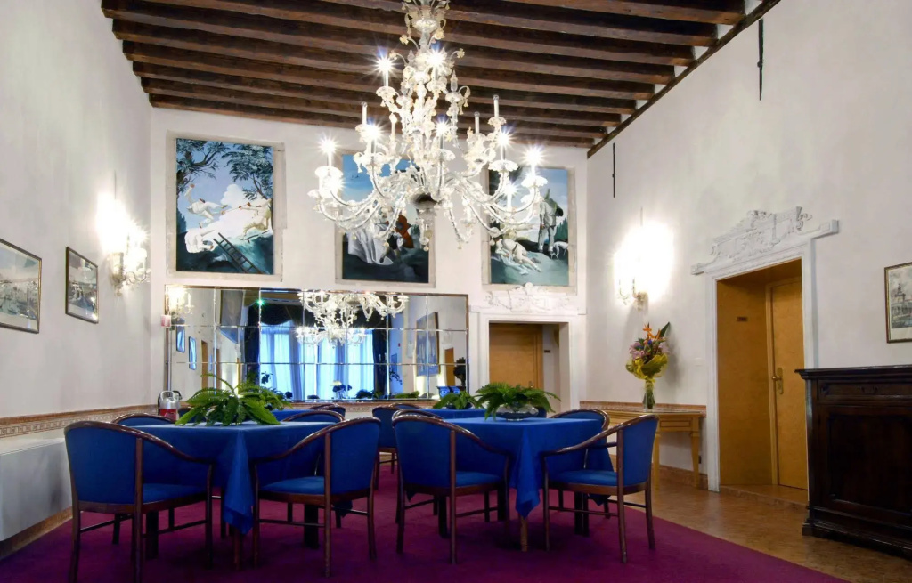 Hotel photo 14
