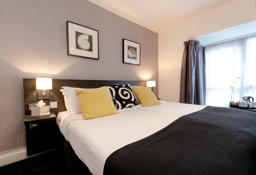 Отель Croft Court Hotel в Лондоне