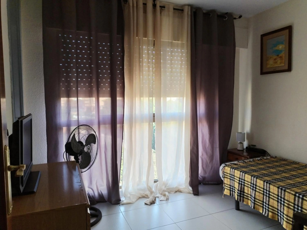 Rooms in Apartment Gran Via with Pool