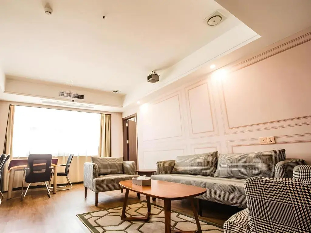 GME Anqing City Qianshan County Fortune Plaza Hotel - Général