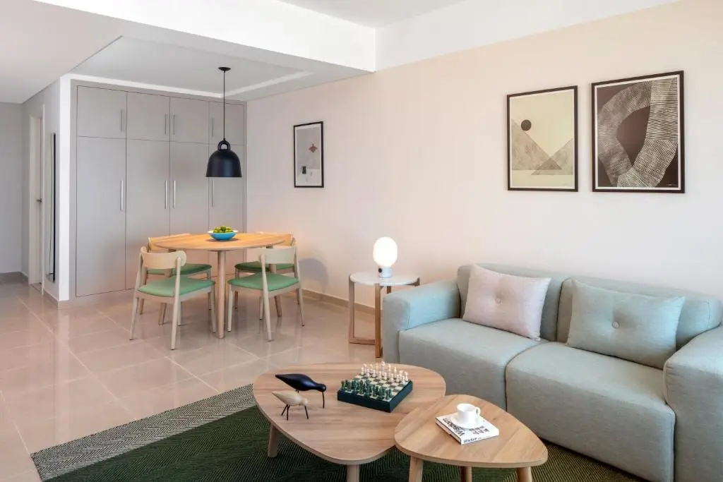Люкс с 2 комнатами с видом на море в Staybridge Suites Dubai Financial Centre