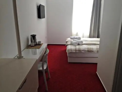 Red Carpet Apartments & Rooms