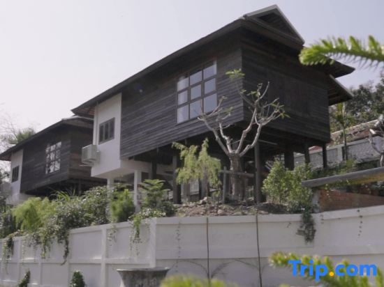 Baan Rim Doi Mae Rim