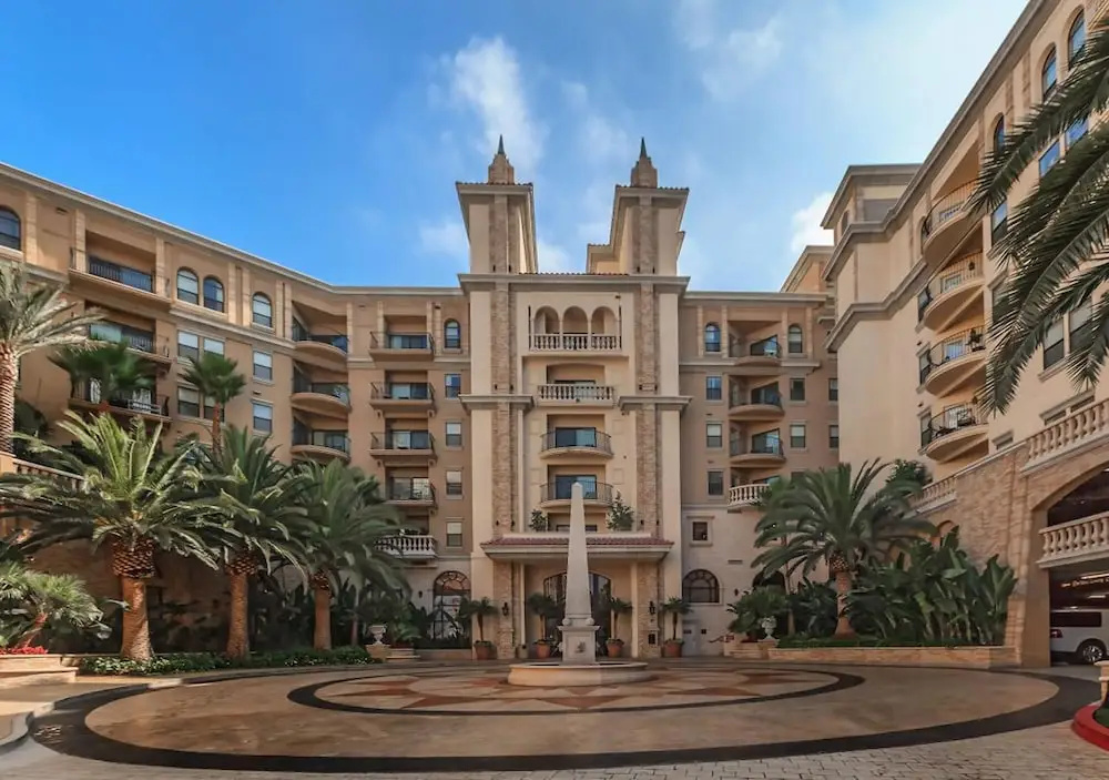 Downtown LA Artistic Apartments