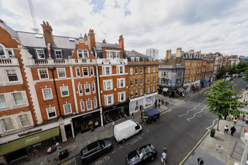 2-bedroom Apartment in Baker Street