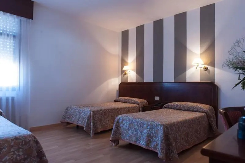 Hotel Unzaga Plaza - Chambres