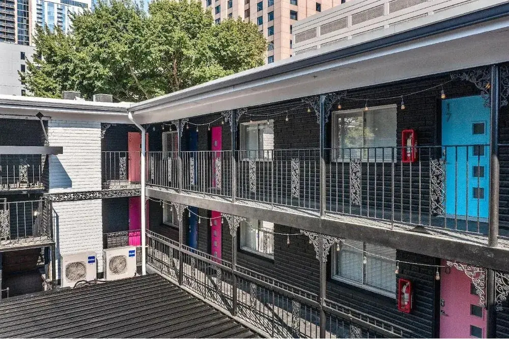 Crescent Furnished Apartments
