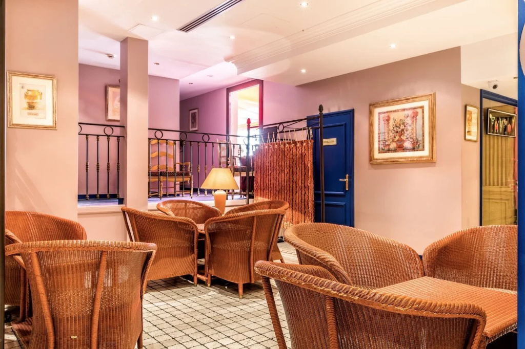Hotel photo 12