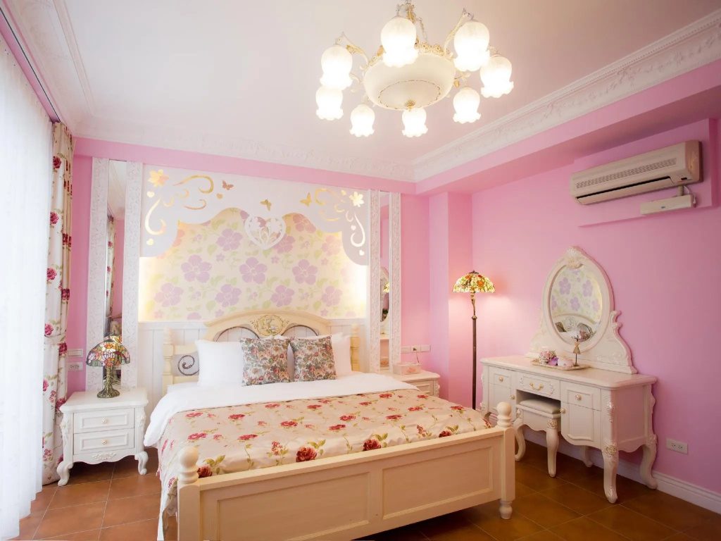 Standard Double room with balcony (full double bed)