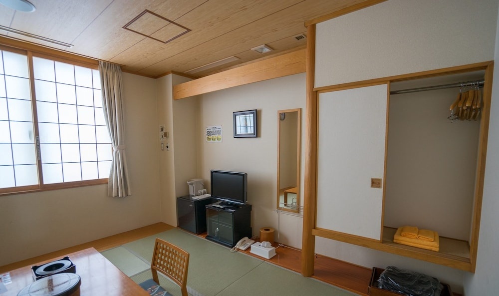 Sunflower Park Hotel Hokuryu Onsen — фото 1