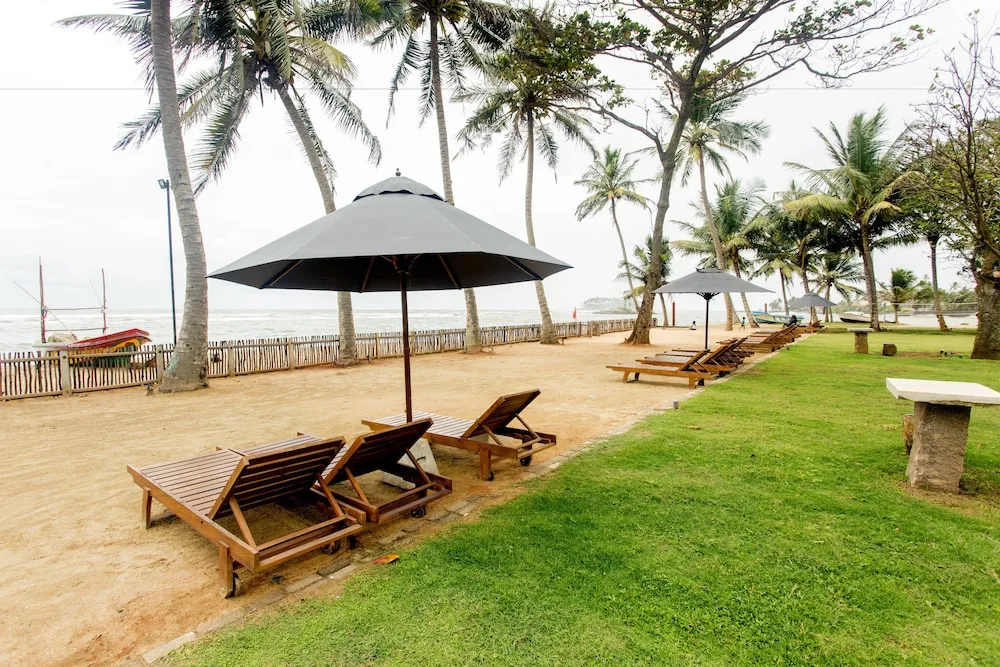 Beach & Waterfront
