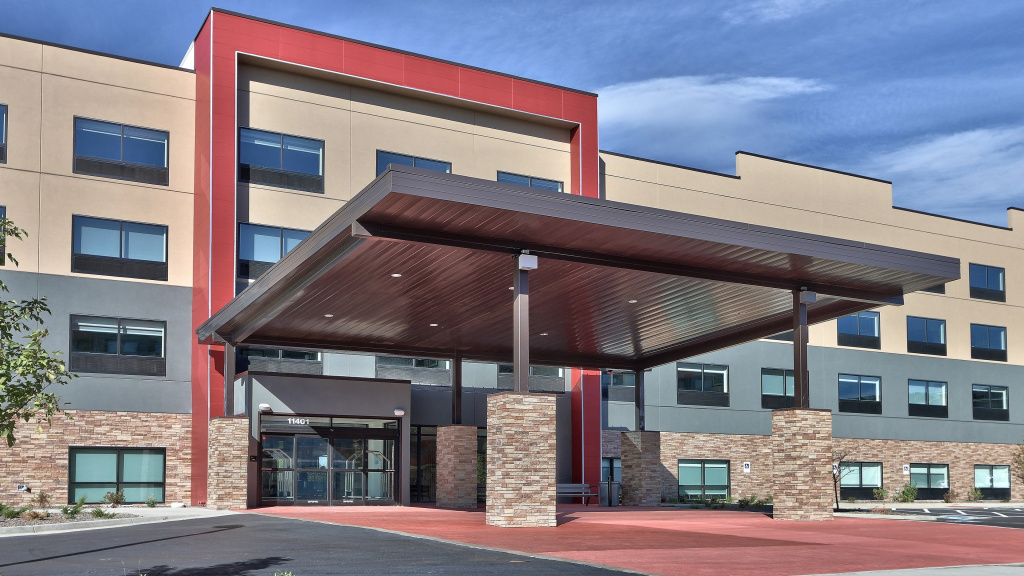 Holiday Inn Express and Suites Broomfield by IHG