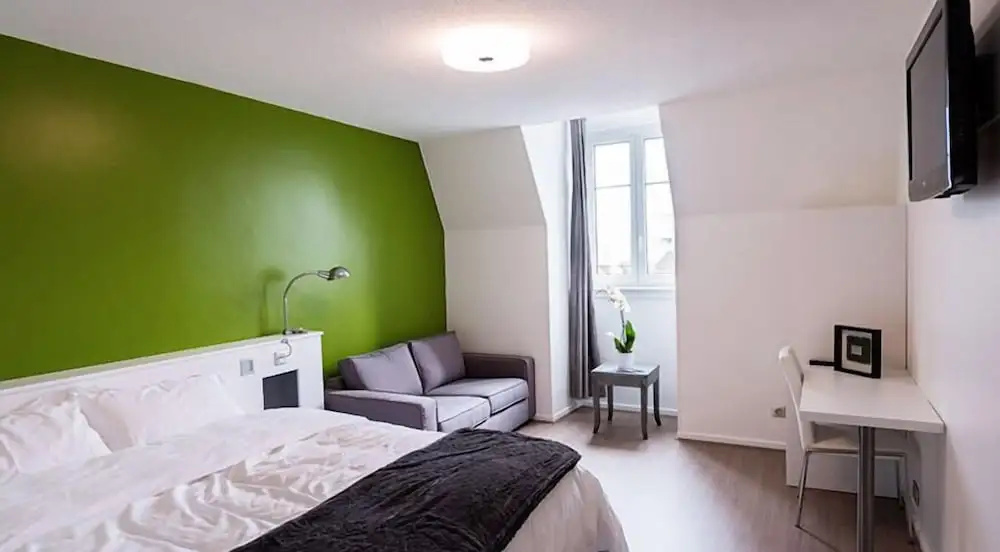Hôtel Les Poteaux Carrés - Général