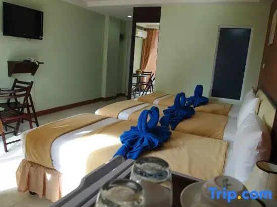 Standard Triple room