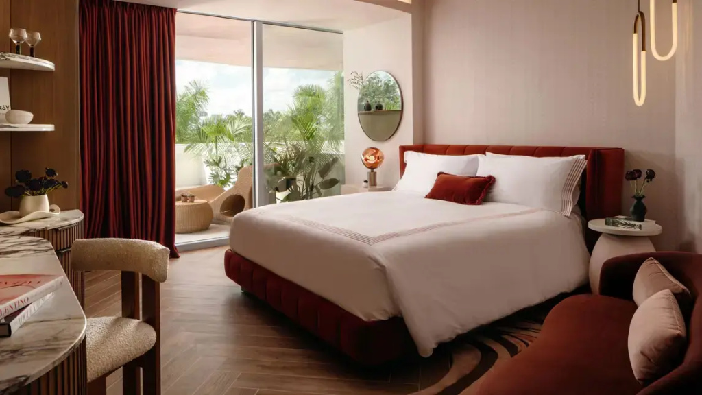 Standard Double room with balcony and with garden view (full double bed)