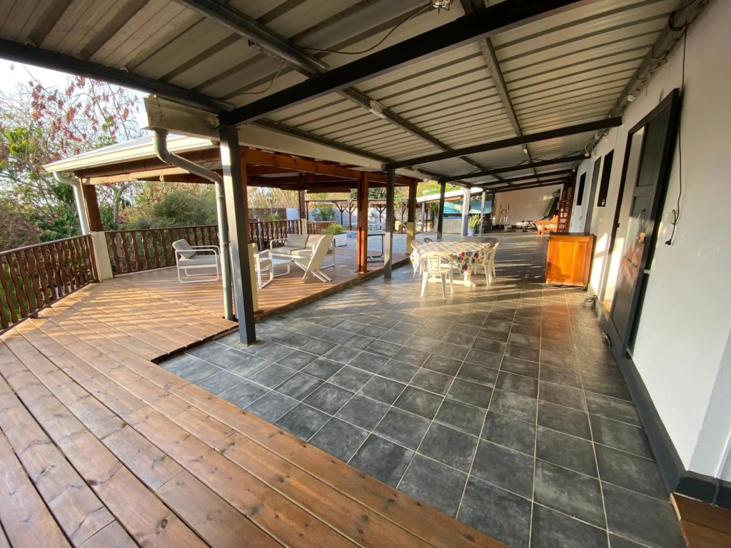 La Kaz Paille en Queue, Magnifique Villa F5 récemment rénovée avec piscine et Jacuzzi sur La Possession