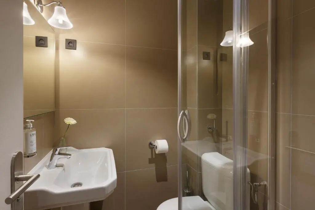Maison Barbillon Grenoble - Centre Gare - Chambres