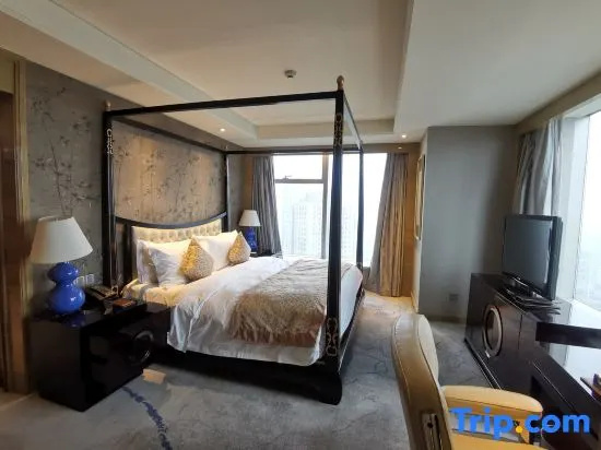 Suite with sunset view