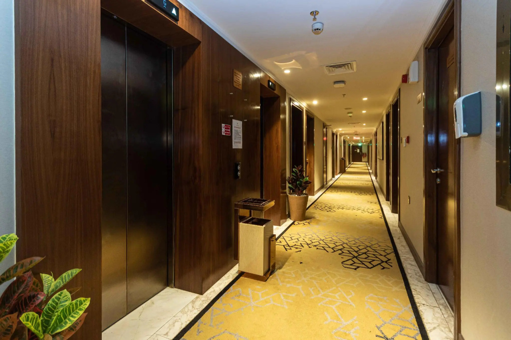 Hotel photo 12
